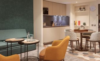 Staybridge Suites London - Heathrow Bath Road, an IHG Hotel