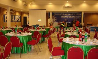 Bintang Mulia Hotel & Resto - Housity