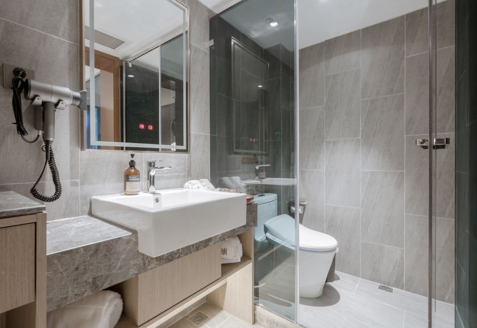 樂享大床房+恒溫智能馬桶