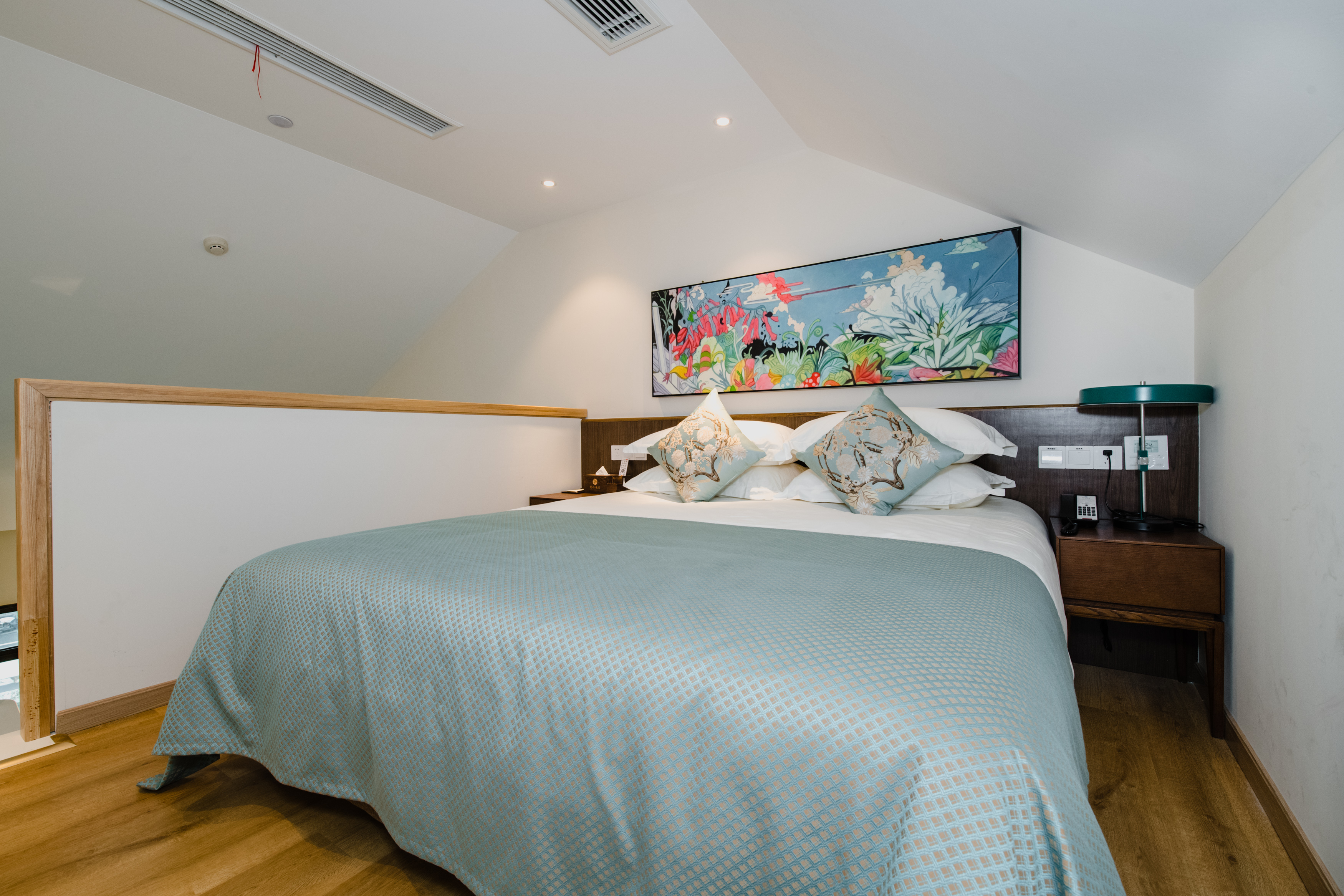 豪华复式家庭房