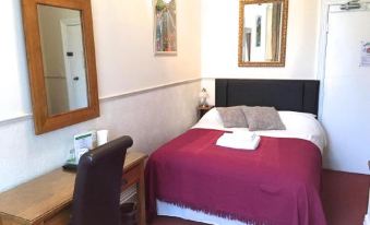Fairlawns Guest House - Housity