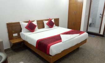 Hotel King Delhi Airport - Housity