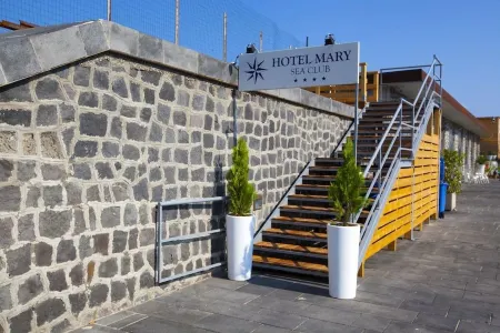 Hotel Mary