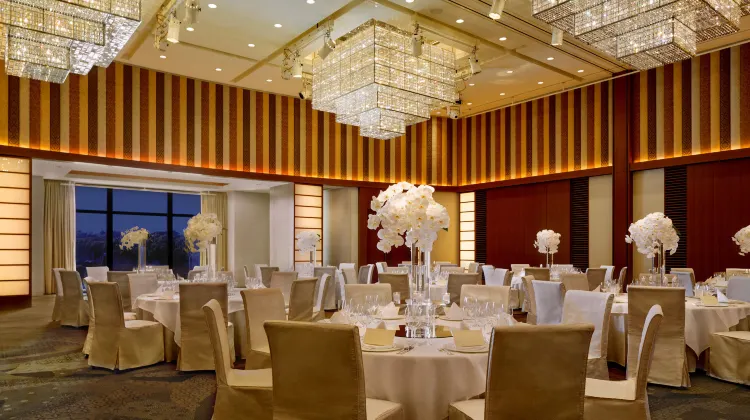 The Peninsula Tokyo Dining/Restaurant