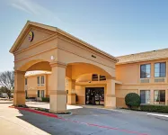 Quality Inn & Suites DFW Airport South Các khách sạn ở 