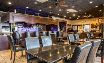 Quality Inn & Suites Greenville - Haywood Mall