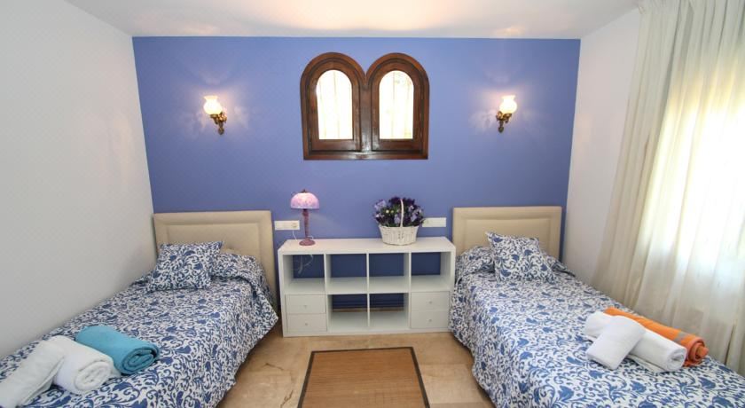 四卧室别墅带私人泳池