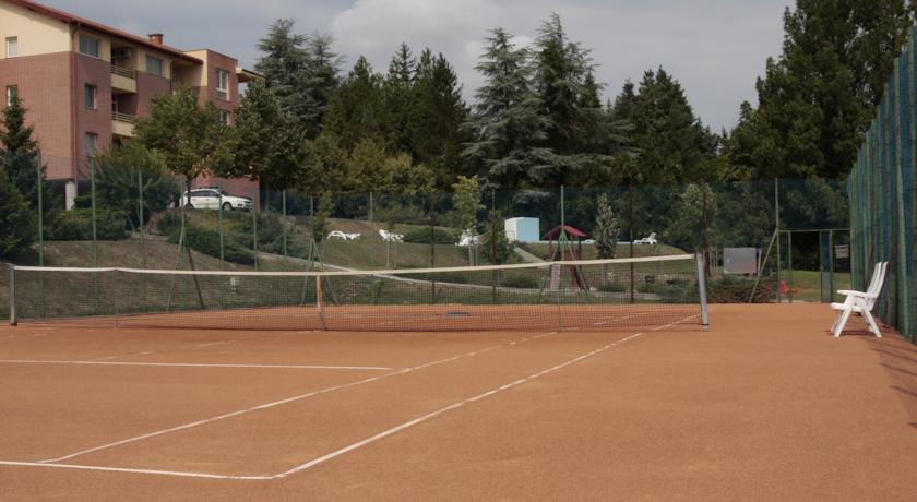 一卧室公寓（带阳台）