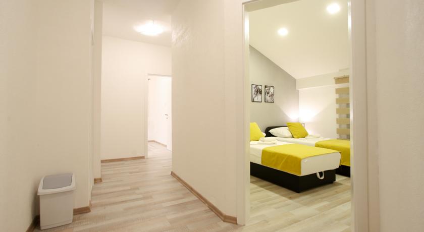 双人房（带独立浴室）