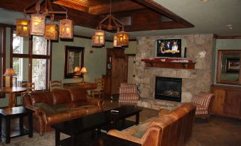 Tyra Riverbend by Breckenridge Resort Managers - Housity