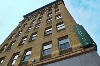 La Quinta Inn & Suites by Wyndham Baltimore Downtown