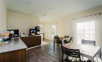 Scottish Inn & Suites - Atascocita