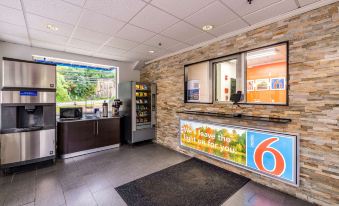 Motel 6 Elmsford, NY - White Plains