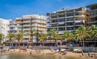 Apartment with 2 Bedrooms in Salou, with Wonderful Sea View and Wifi Near the Beach