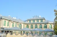 Ideal Hotel