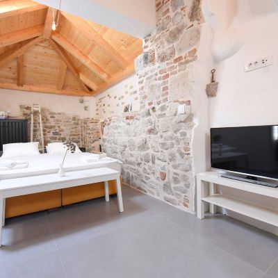 Deluxe Double Room-Pylon 3 Pylon Rooms Promo Code