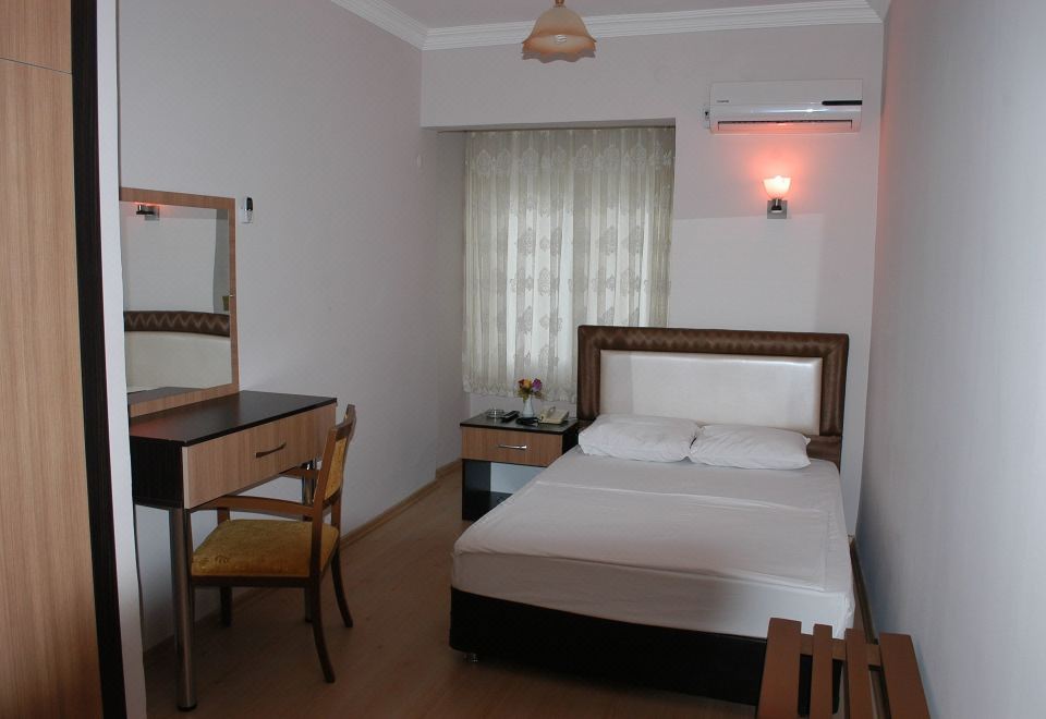 Majestik Otel - Housity