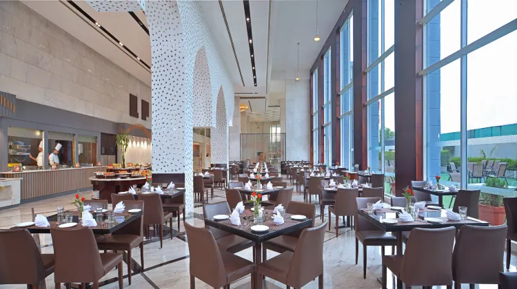 Radisson Hotel Agra Dining/Restaurant