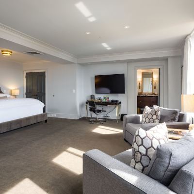 The Cobblestone Suite John Hand Club Hotel Promo Code