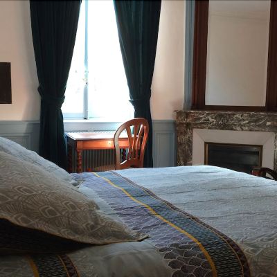 Double Room (Absinthe)