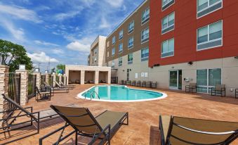 Holiday Inn Express & Suites Tulsa South - Woodland Hills