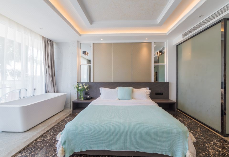 Miye Sea-view Holiday VillaIntimate Sea Terrace Sea-View Double Bed Room (180° Sea View + Marshall 3rd Gen Wireless Speaker + Xi Lai Men Deep Sleep Latex Pillow + Skin-Friendly Long Staple Cotton Linens + Smart Toilet + Tub)