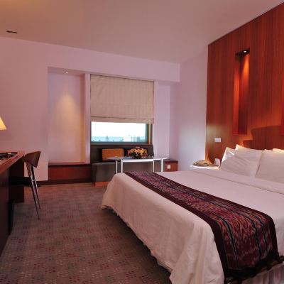 Bilik King Standard Kupon Parkcity Everly Hotel