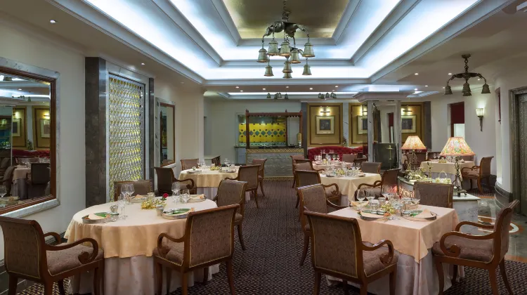 Sheraton New Delhi Hotel Dining/Restaurant