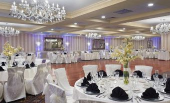 DoubleTree by Hilton Hotel Tinton Falls - Eatontown