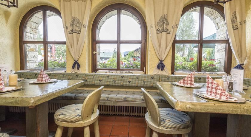 一卧室公寓（带阳台）