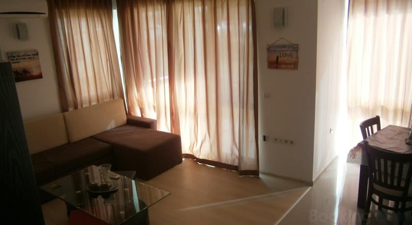 Santa Cruz ApartmentOne-Bedroom Apartment