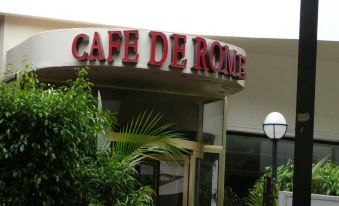 Cafe de Rome