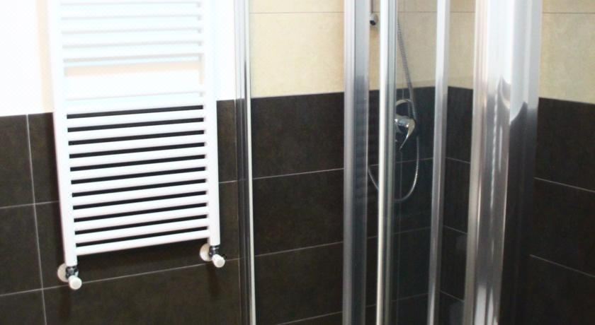 豪华双人床房（带加床）