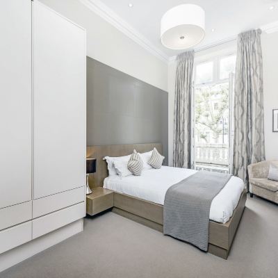 One Bedroom Executive Apartment 130 Queen's Gate Apartments London Promo Code