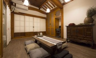 Stay256 Hanok Guesthouse