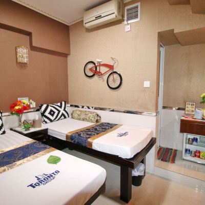 Standard Twin Room Toronto Inn Promo Code