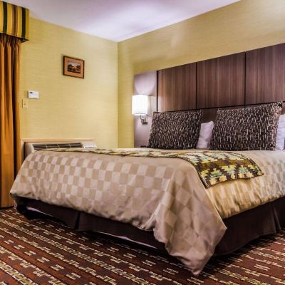 King Room with Balcony Goulding's Lodge Promo Code