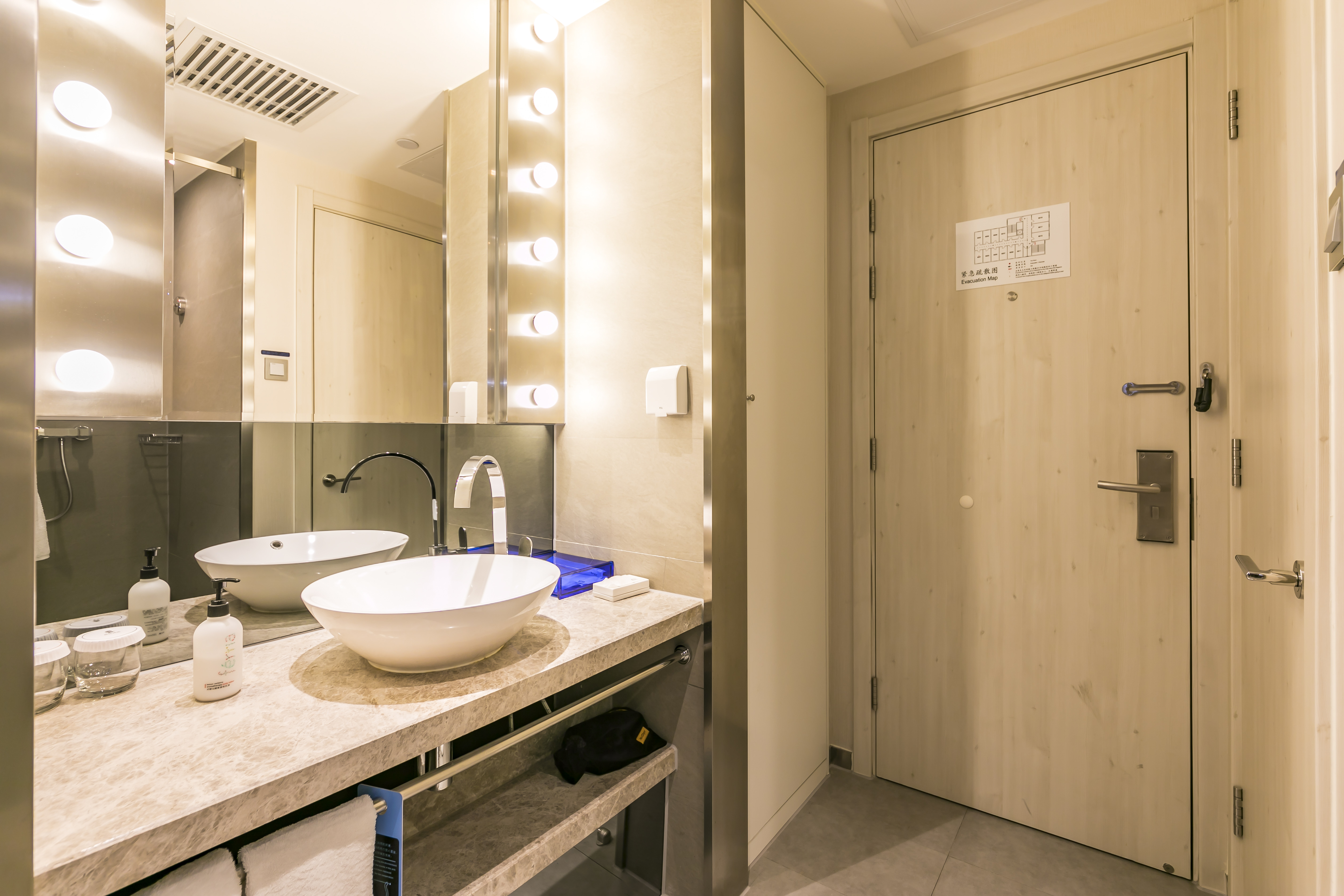 高级大床房（小冰箱）