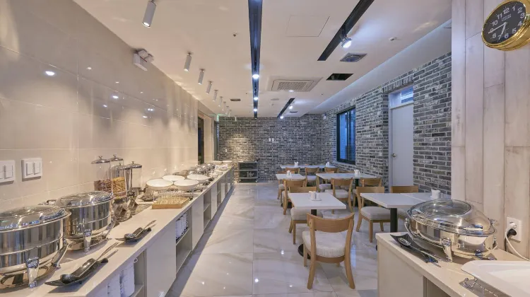 Dubai Hotel 食事・レストラン