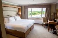 Bowfield Hotel and Spa Hotele w: 