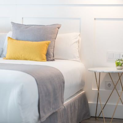 Double Room with Balcony Velázquez 45 by Pillow Promo Code