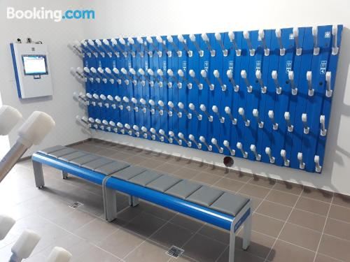 带阳台的两卧室公寓