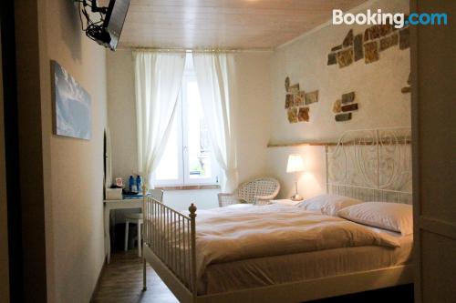 带湖景的双人间