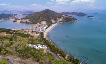 Yeosu the Island Looks Pension
