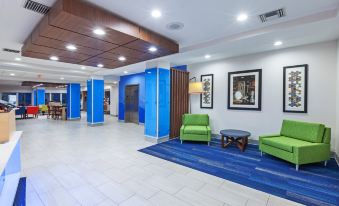 Holiday Inn Express & Suites Port Lavaca