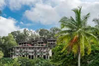 Damai Beach Resort Отели в г. 