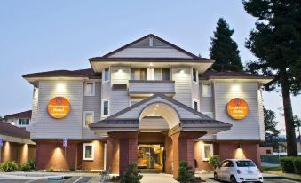 Best Western Crestview Hotel & Suites