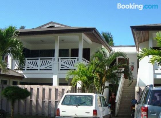 Bora Bora Bungalove