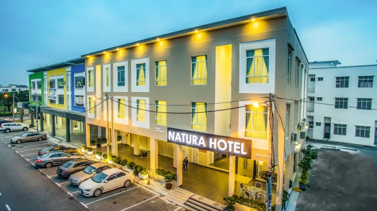 Natura Hotel 外観