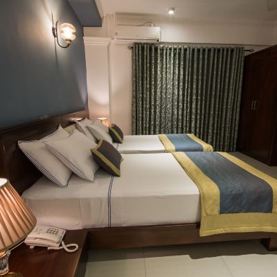 Deluxe Twin Room with Balcony